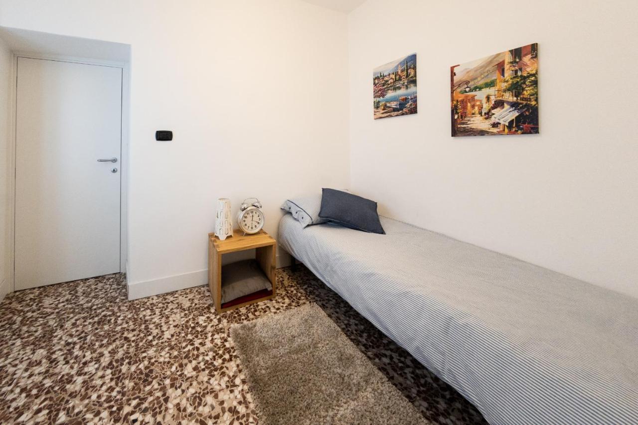 Family Nest Overlooking Lake Como - By Rent All Como Argegno Esterno foto